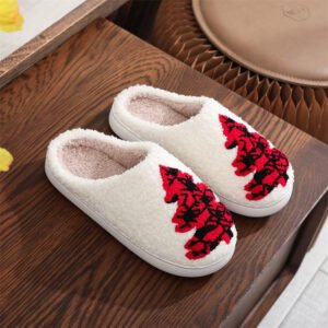 christmas-slippers-red-tree